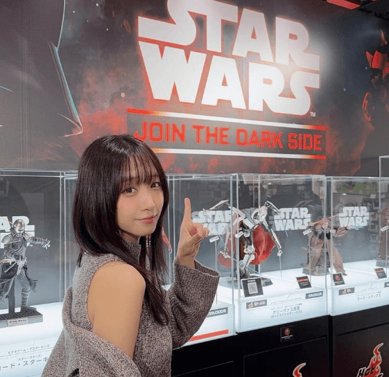 伊織もえ、あの世界的人気の映画作品の内覧会へ！美麗ショットも添えてファン歓喜