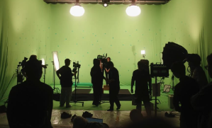 井浦新、YouTubeドラマ「呪縛少女バギラちゃん2」撮影完了を報告