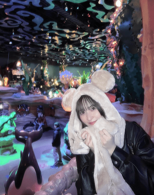 念願のファンタジースプリングス！乃木坂46・金川紗耶がディズニーのオフショットを公開！