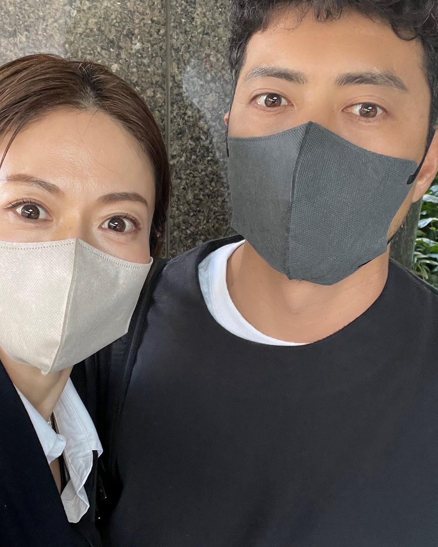 「美男美女すぎる〜😂❤️」畑野ひろ子が夫・鈴木啓太との夫婦ショットを披露✨
