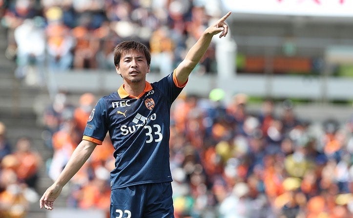 元日本代表MFの乾貴士がチームの連敗ストップに大貢献❗️今年35歳となるベテランが魅せた✨