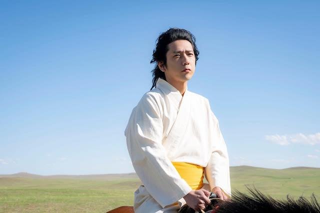 二宮和也が日曜劇場に帰ってきた❗️「僕は前に出過ぎず、引き過ぎずのいい塩梅で...」