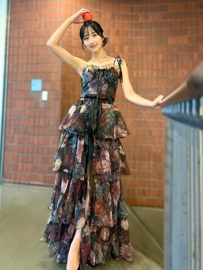 川瀬もえがドレス姿披露！ファンからは「スタイル凄すぎ！」の声