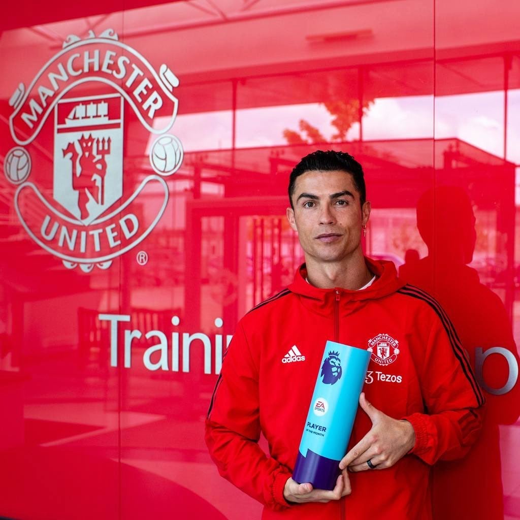 ⚽️C・ロナウドの月間最優秀選手賞受賞に世界中から称賛!!🔥