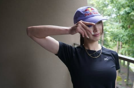 「いい女すぎィ！」美女プロスノーボーダー、”スポーティー・美ショット”の披露に「今日も今日とて美しい」とファンメロメロに！