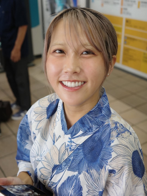 浴衣姿が可愛すぎる！美女マルチアスリート 陣在ほのか、花火鑑賞で見せた弾けるスマイルに大注目！