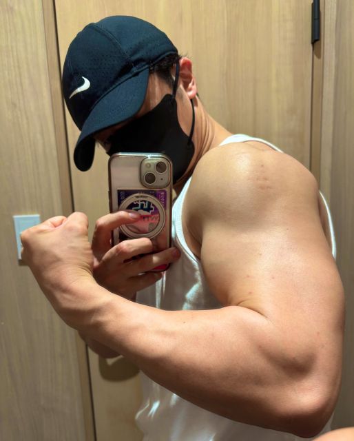 「更に太く 更に厚く」コロチキ・西野、最新の筋肉ショットを披露