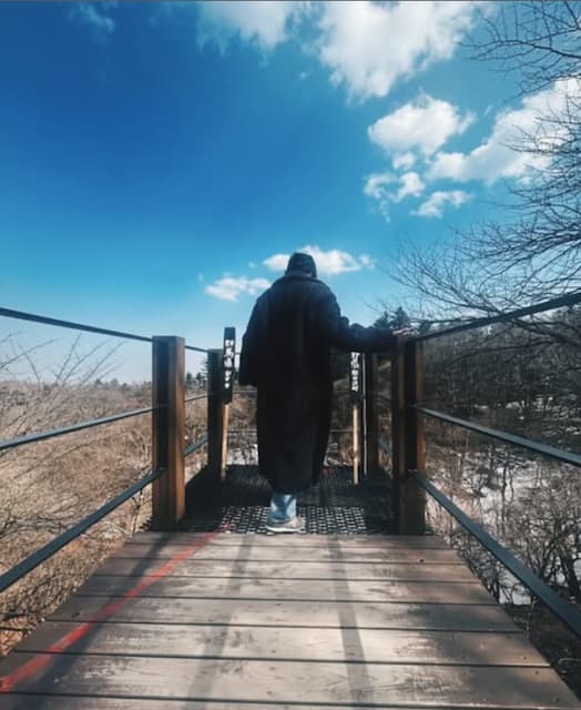 奥菜恵が寒気おさまらない3月最終日に厚着姿を投稿