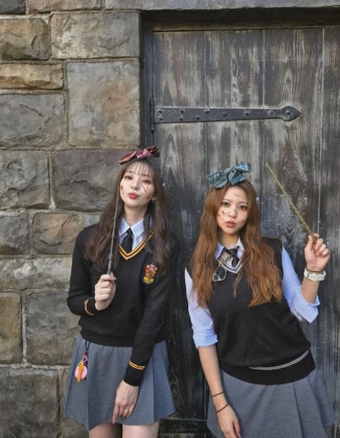 足立梨花が“Happy HALLOWEEN”なコスプレ姿を公開！