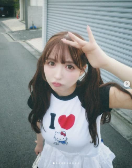 三上悠亜、激カワツインテール姿を公開「かわいい」のコメ続々