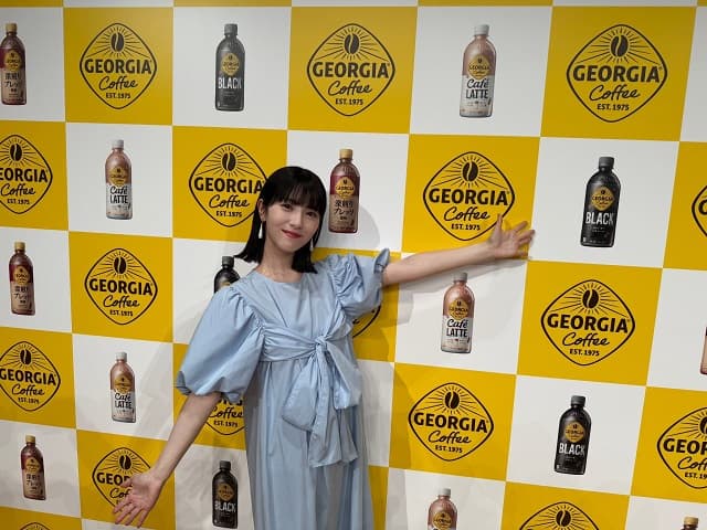 「〇〇にハマっています」浜辺美波が『ジョージア』新キャンペーン発表会に出席！