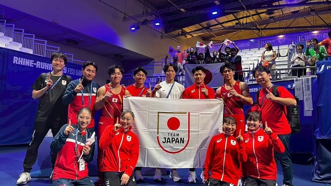 岡慎之助、FISUで3つのメダル獲得を報告！「いつも美しい演技をありがとー」