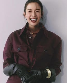 佐藤栞里、どんな赤でも似合ってしまうと話題に