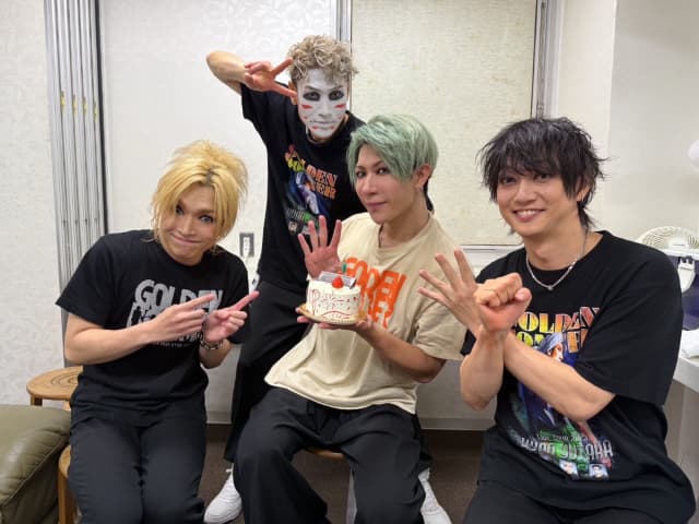 「40歳になりました。」ゴールデンボンバー・歌広場淳が誕生日を迎え40歳に！