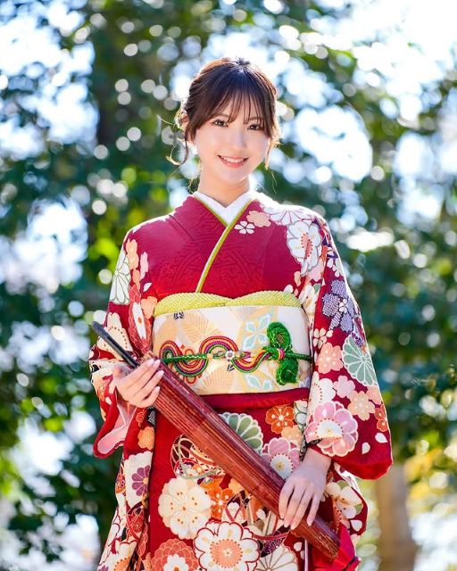 これで見納め⁉美人大学生レースクイーン風間そら、激カワ振袖ショットでファン魅了！