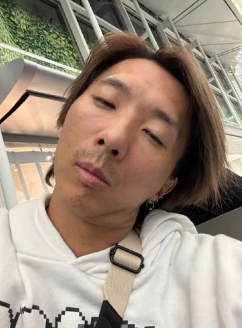 「ようやく日本帰れるぞーーー疲れたーーー」プロゲーマー・どぐらが海外プロツアーから帰国