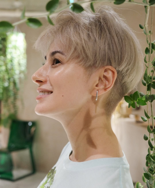 美しすぎる横顔に惚れ惚れ！ホラン千秋「髪型がアップデートされました」新ヘア披露のインスタ投稿にファン歓喜！