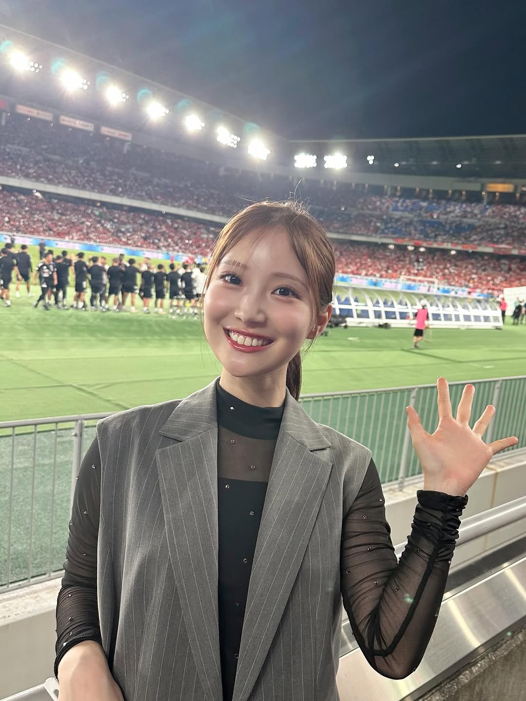 「あっという間の90分でした」野村彩也子がサッカー観戦を楽しむ