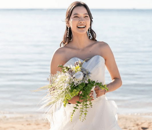 ”結婚報告”コンフィデンスマンJP出演の女優、若きサッカー界のイケメン選手とゴールイン！盛大な祝福のオンパレード