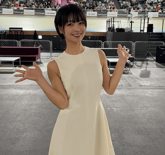 「スタイル良くて綺麗すぎます」初公開？道産子グラドル、レアな”ラウンドガールショット披露”にファン感激！「美人さんのナイスバディに白映える」