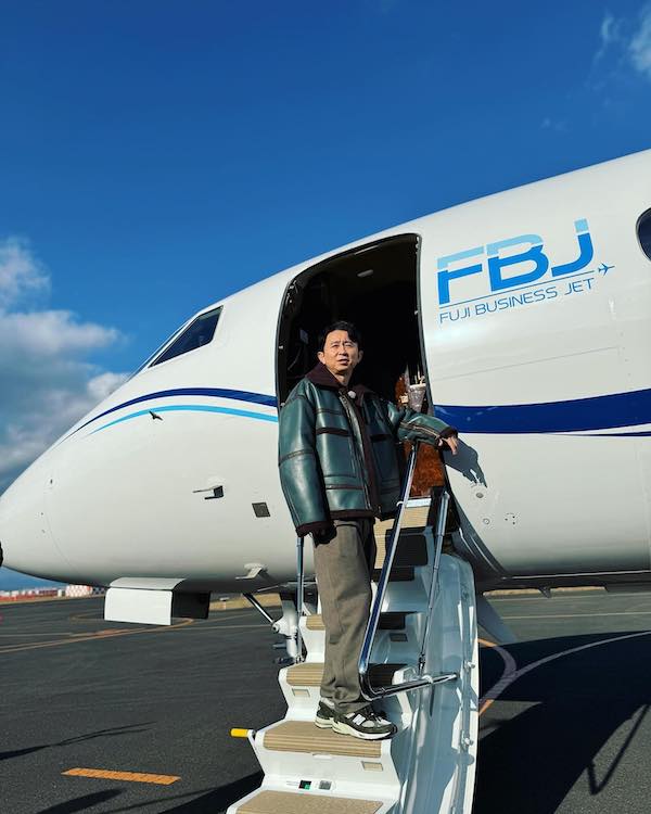有吉がプライベートジェットで移動✈️目的地はどこ！？