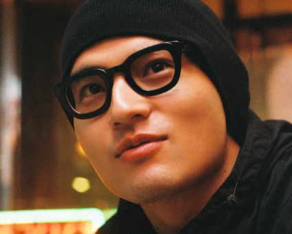 「この自然体、反則すぎる…」水上恒司、黒ニット帽＆眼鏡のラフな私服姿が“優勝ショット”と話題に