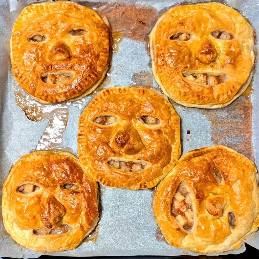 数学系TikTokerあきとんとん、ハロウィンパイが見事に完成！“ツイート忘れ”の理由にファンほっこり