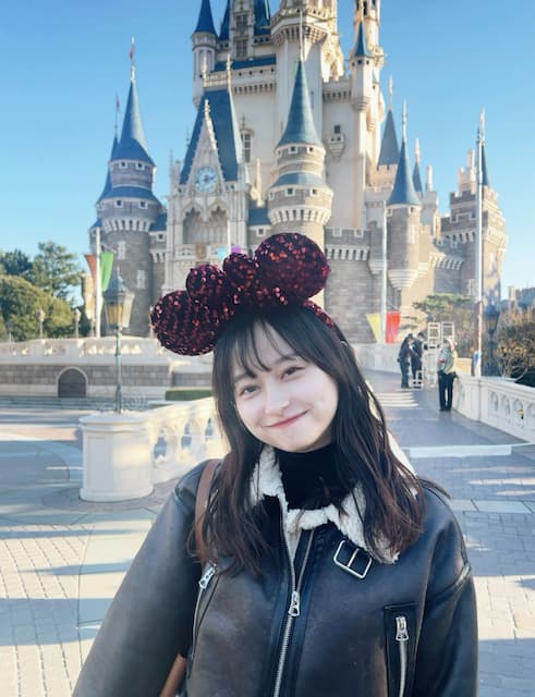 元日向坂人気メンバー・影山優佳がディズニーへ一緒に行った相手とは…！？