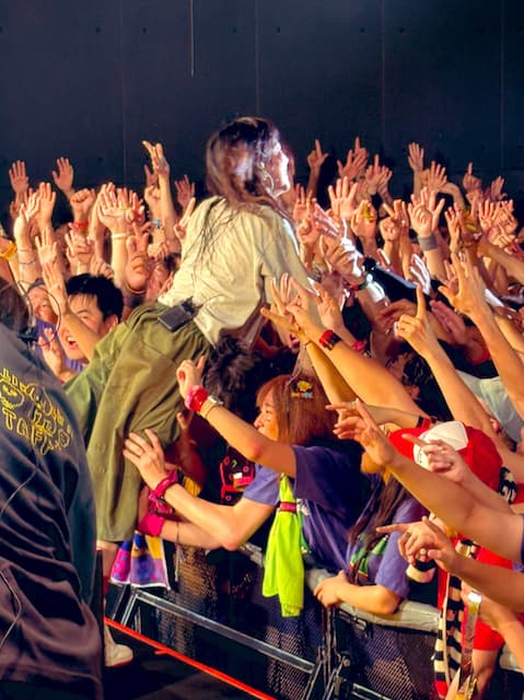 aiko、ライブで客席に◯◯◯！？