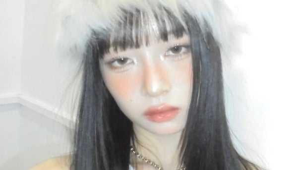 韓国アイドル、“アンニュイ”な表情でファン魅了「色気半端ない」