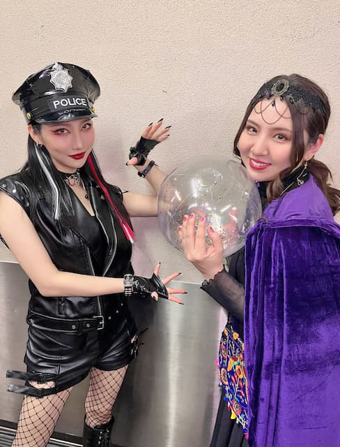 「夢で会えたってしょうがないでショー」ファーストサマーウイカが共演者たちとのオフショットを披露