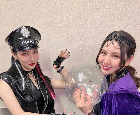 「夢で会えたってしょうがないでショー」ファーストサマーウイカが共演者たちとのオフショットを披露