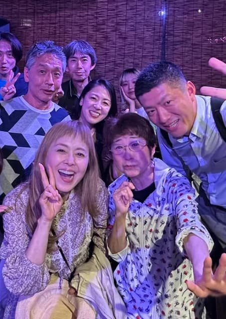 「久しぶりの東京の夜は刺激的だぜ」熊谷真実が“超ベテラン大人気女性声優”との写真を公開！