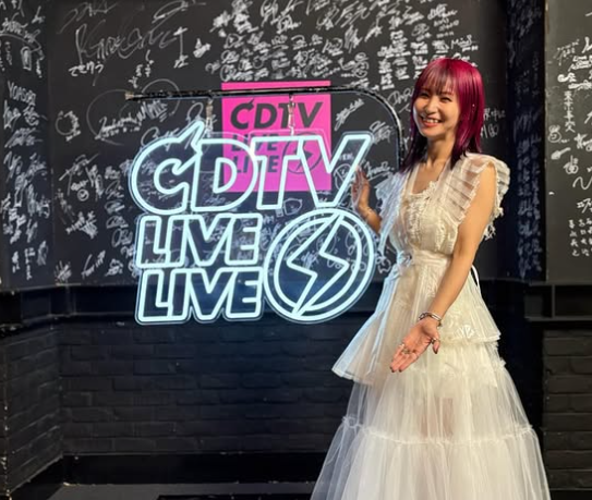 LiSA、「残酷な夜に輝け」を初テレビ歌唱で話題に