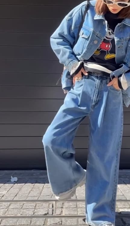 「最高の着心地♡」若槻千夏が軽くてストレスフリーなデニムを解説