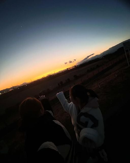 「とても夕日が綺麗だった」フェアリージャパン今岡里奈、インスタでオフショ投稿「有意義なオフを過ごせたよ~」