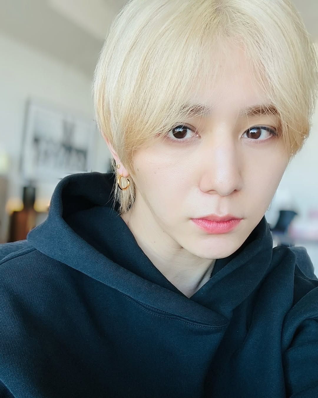 「心臓に悪いよ涼介くん、、、。」山田涼介がサプライズで髪色チェンジ？！最新ショット公開でファン大盛況！