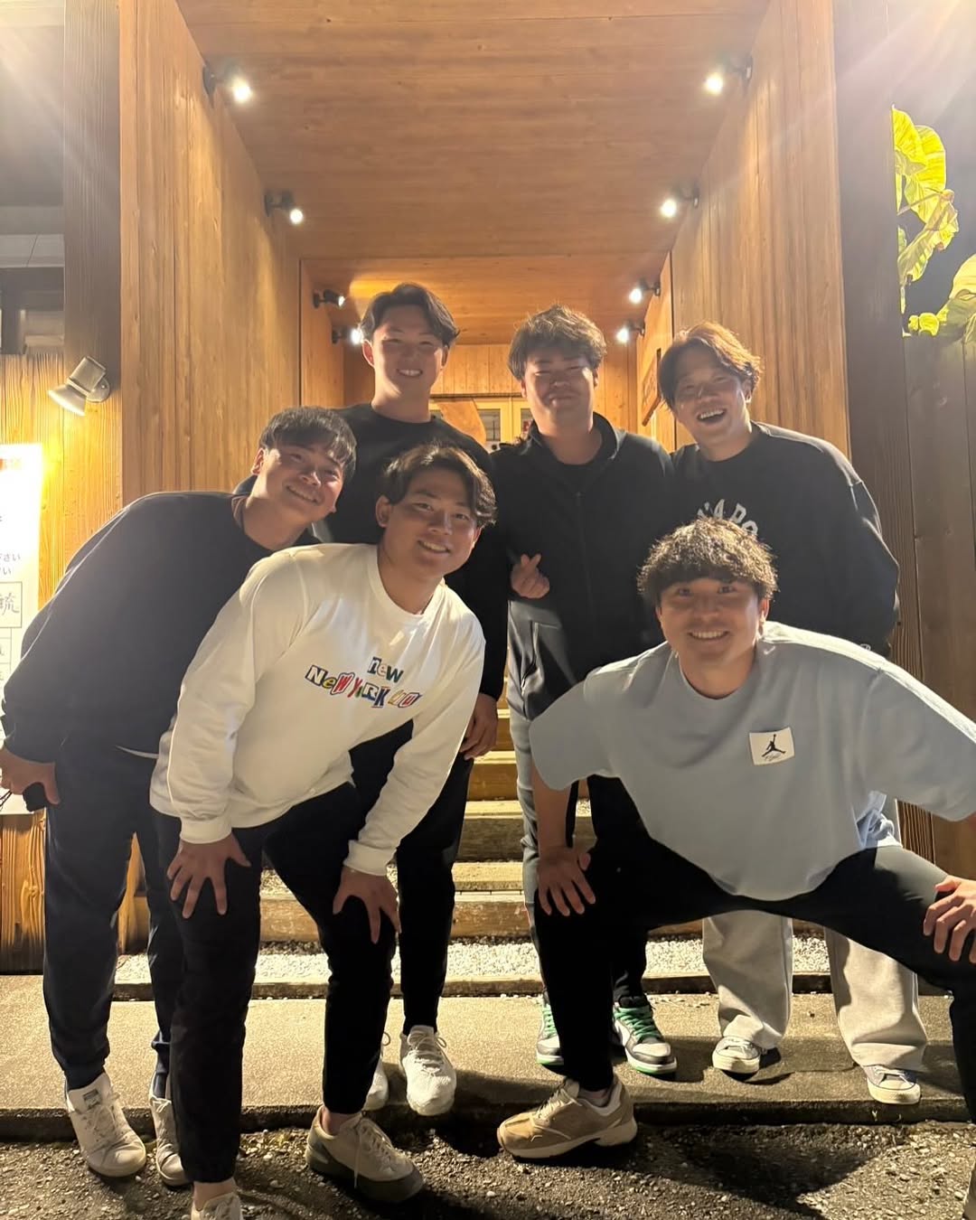 「やっぱり明治がナンバーワン！」 中日・村松開人 明治大学の面々と再会！