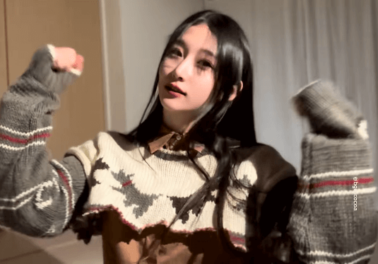 アイドルフェイスの激カワガール、マイルームの逆立ち空中連続蹴りダンスを披露「ぐるぐる回るお姉さん、かっこいい！」