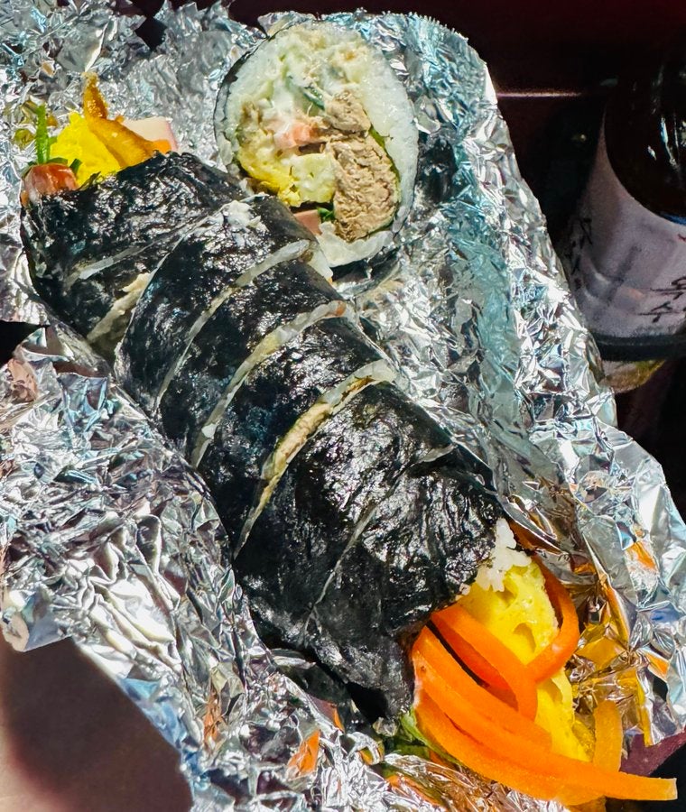 ドランクドラゴン・塚地武雅、朝ご飯の画像投稿にファン「朝からそれ食べるの！？」と話題に