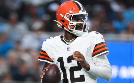 NFL シェデューア・サンダース、プレシーズンで2TD！驚異の読みと正確なパスで観客を魅了