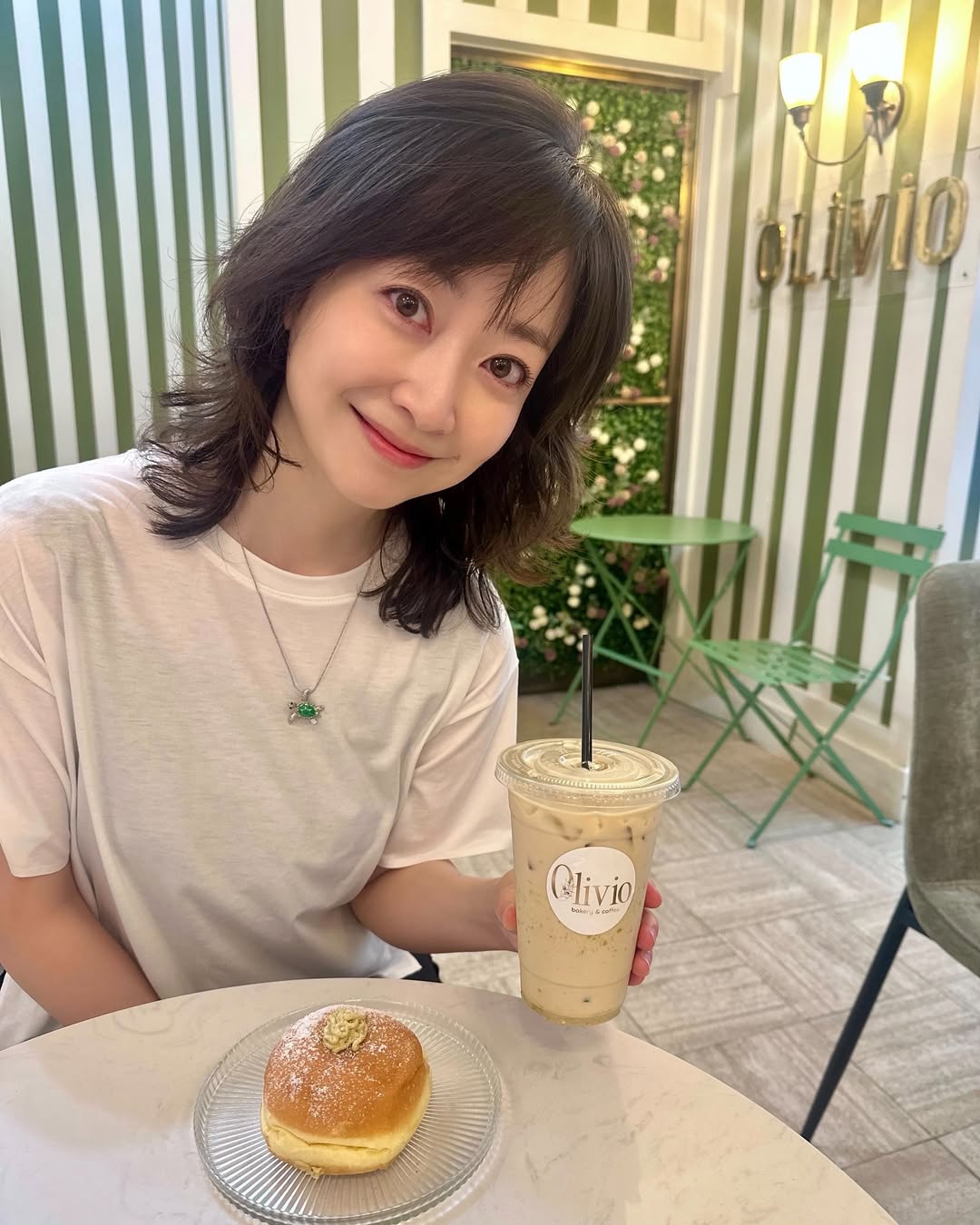 女優・黒川智花、グラセンのすぐ近くにあるイタリアンカフェで至福のひと時を満喫