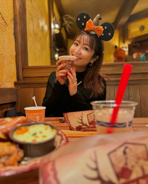 「唯一ハロウィンぽいこと」フリーキャスター・長野美郷、ディズニー満喫ショットが可愛すぎると話題！
