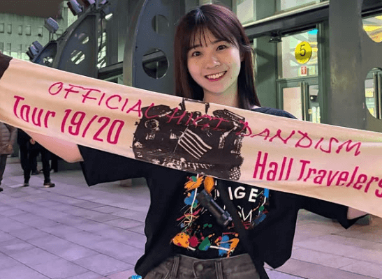 ミス青山グランプリ・アナウンサー志望の美女、人気4人組バンドライブ観戦のため台湾に！美ショット＆トラブルムービーに反響「凄い行動力」