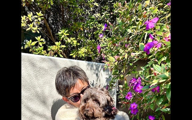 木村拓哉、愛犬を溺愛するラブラブ密着ショットを公開