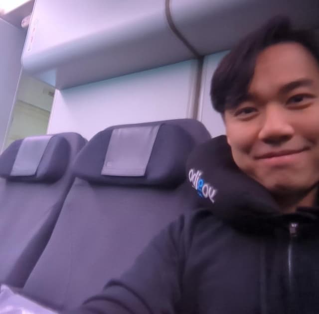 「フランスのパリへいってきます」プロゲーマー・ときどが大会参加でフランスへ