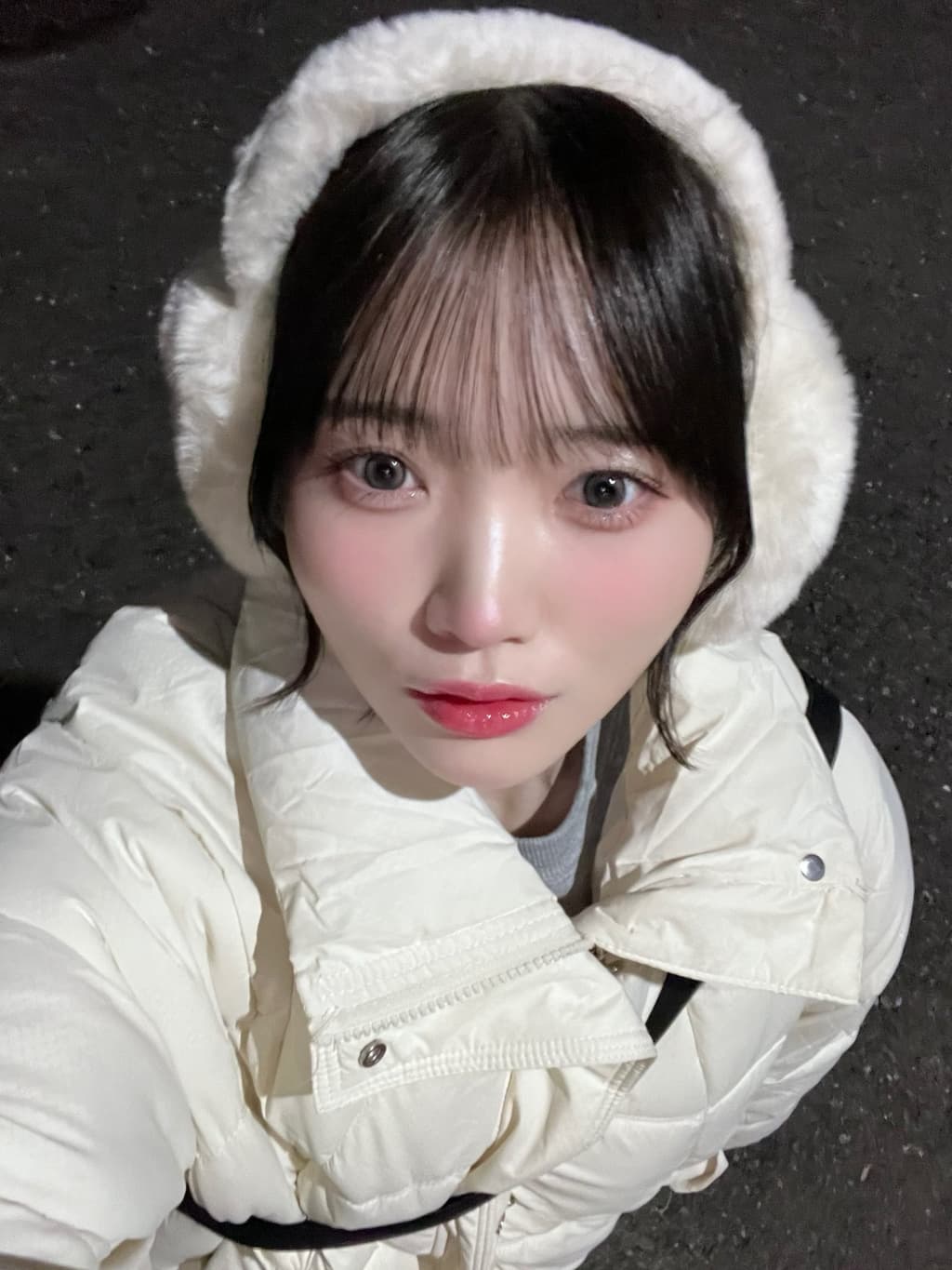 「雪の妖精じゃん」真鍋凪咲の自撮りショットが「儚い」と話題に！