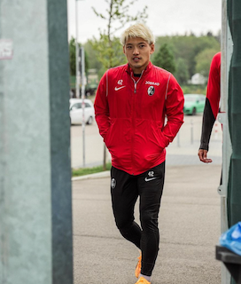 堂安律が練習風景を公開！笑顔で楽しんでいる様子も