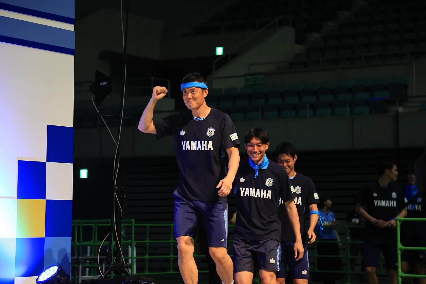 ファン感謝祭にハチマキ姿で登場！41歳の元サッカー日本代表GKはいまだ健在！