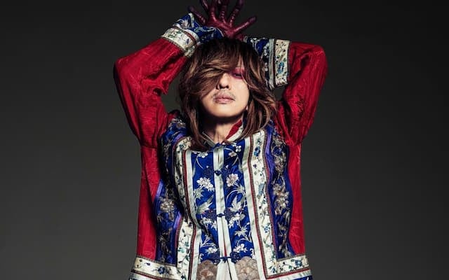 アーティスト・清春が新しいアーティスト写真を公開！